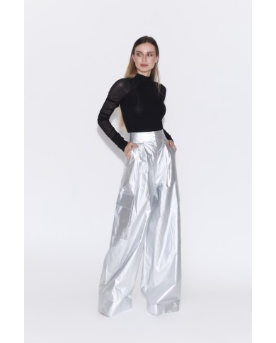 BODY S PRŮHLEDNÝMI RUKÁVY